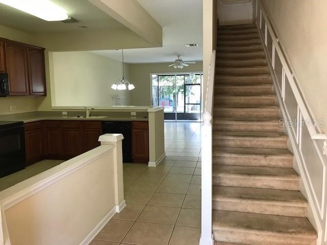Building Photo - 2865 Polana St