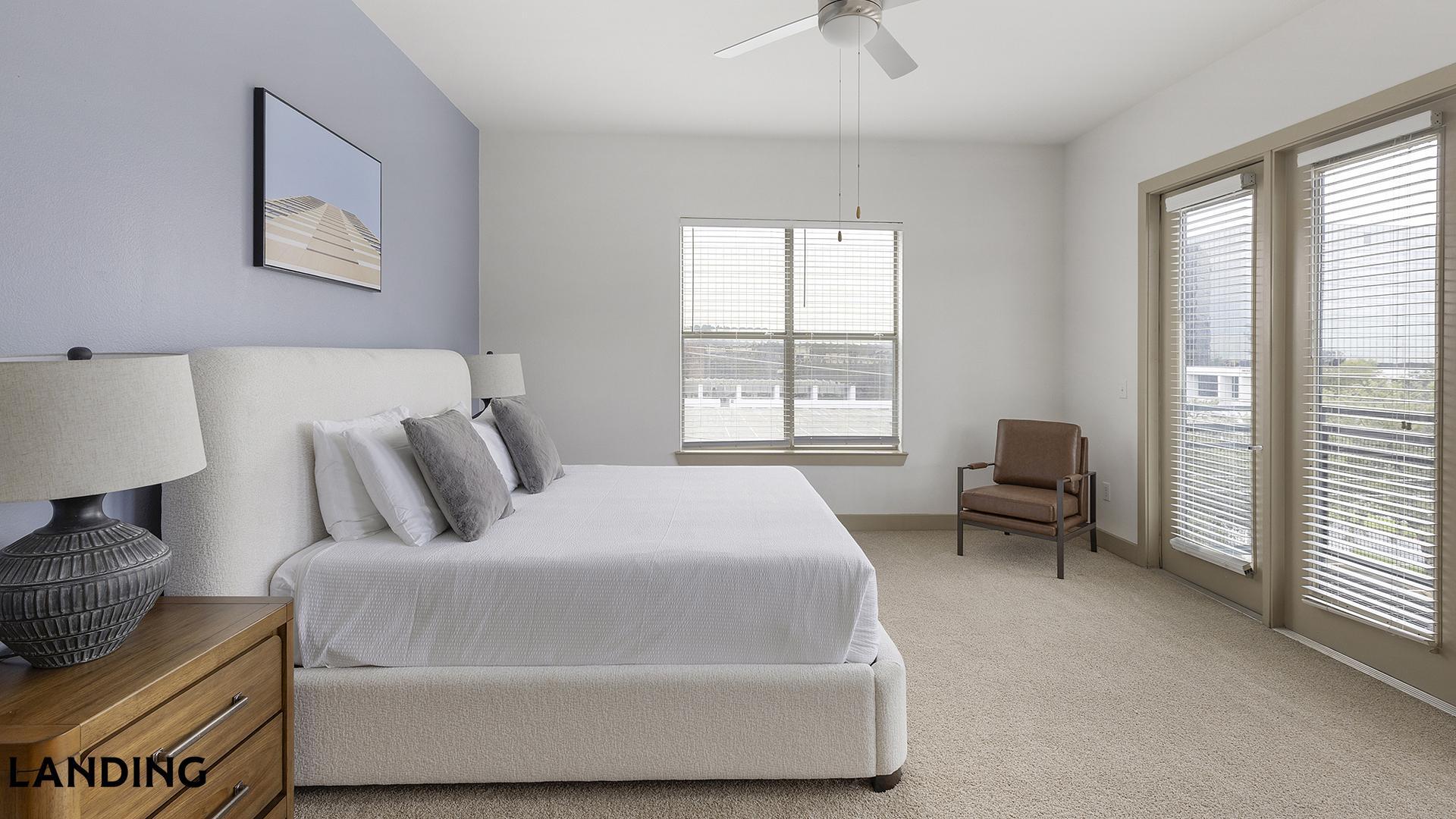 Building Photo - 5005 Galleria Dr