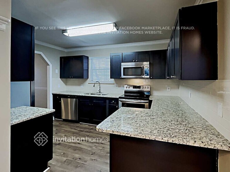 Building Photo - 6316 Grove Park Blvd