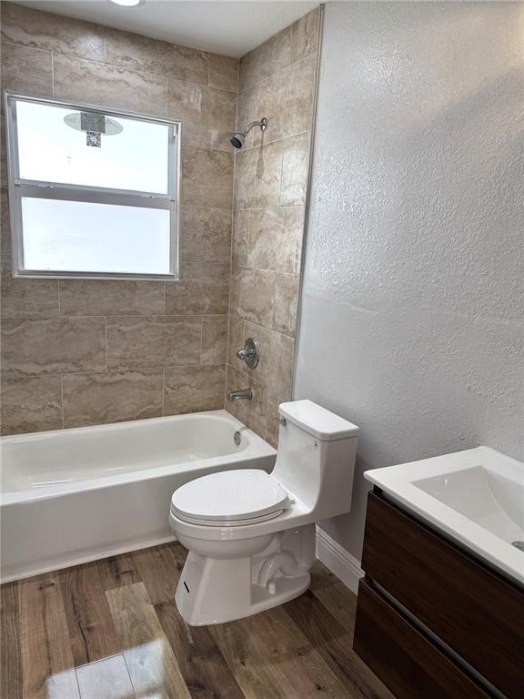 Building Photo - 319 Ave P NE