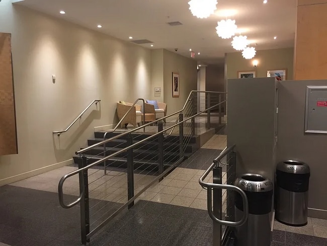 Building Photo - 3812 Park Blvd