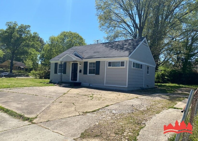 Building Photo - 2302 Alameda Ave