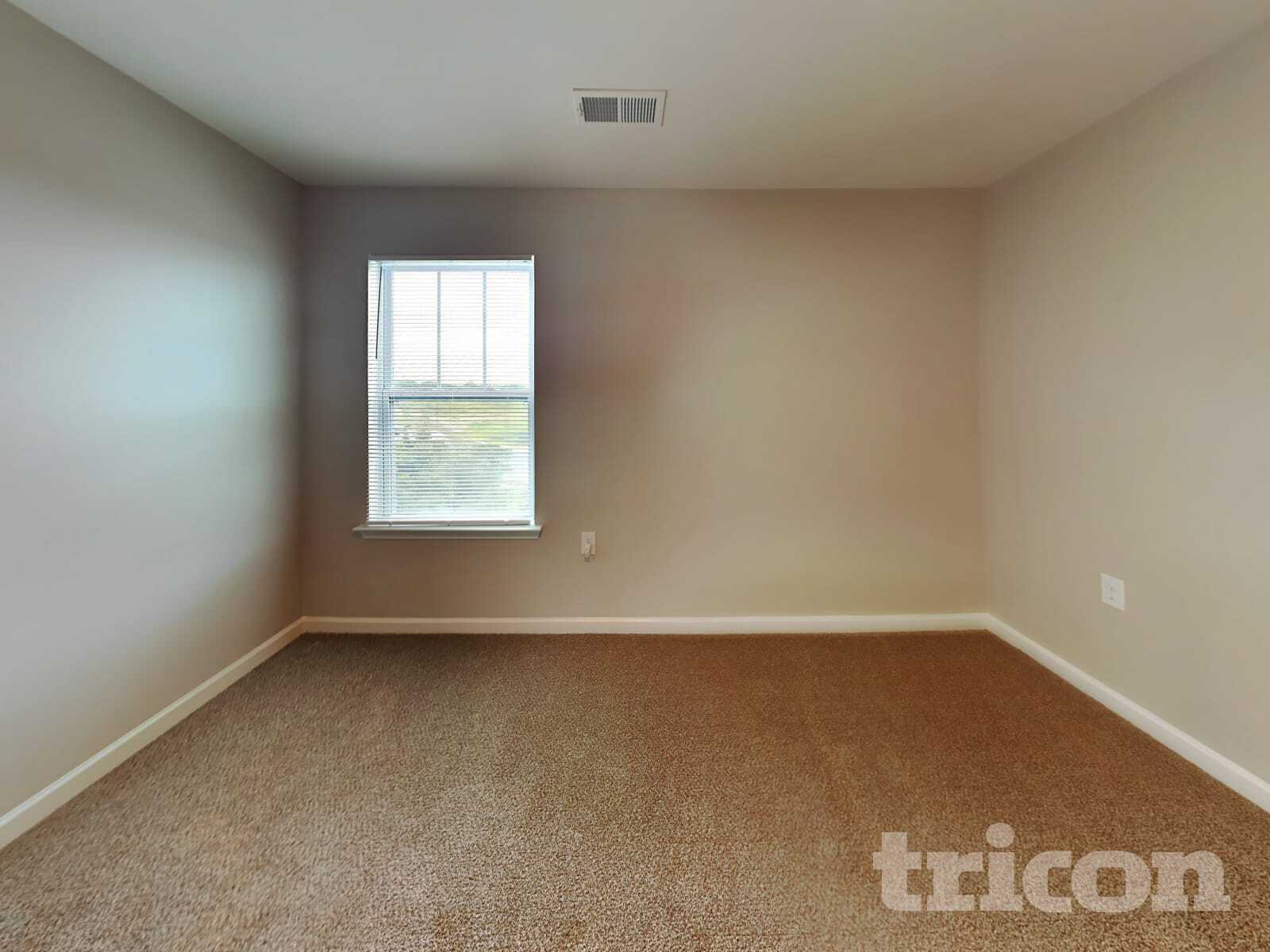 Building Photo - 126 Calderdale Ln