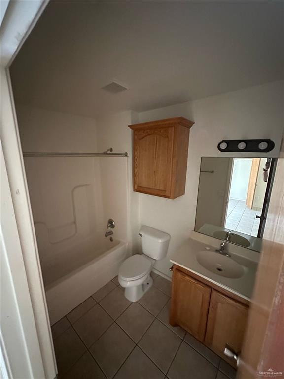 Building Photo - 9 English Ave