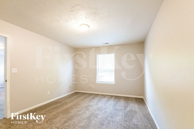 Building Photo - 11744 E 10th St
