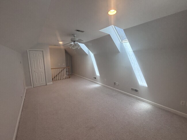 Building Photo - 90 Pine Vista Dr