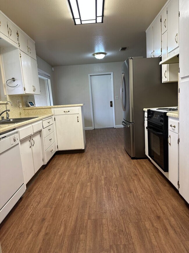 Building Photo - Available Now!