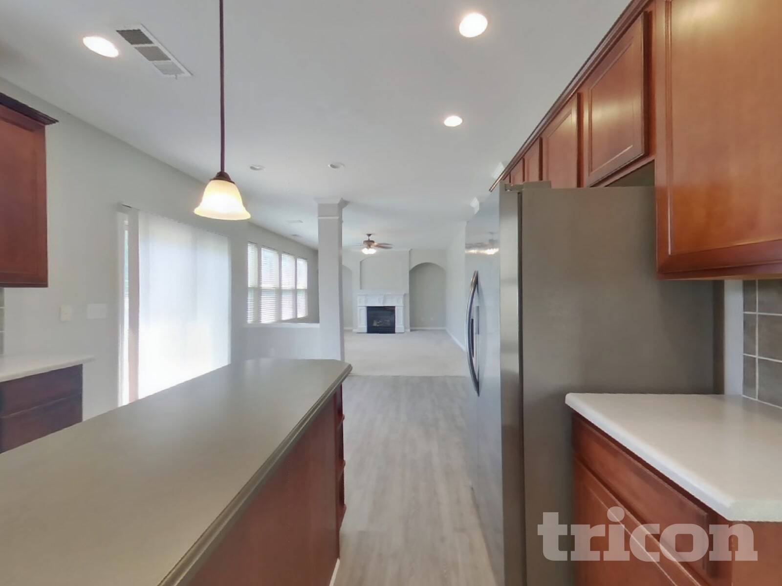 Building Photo - 4370 Rainer Dr