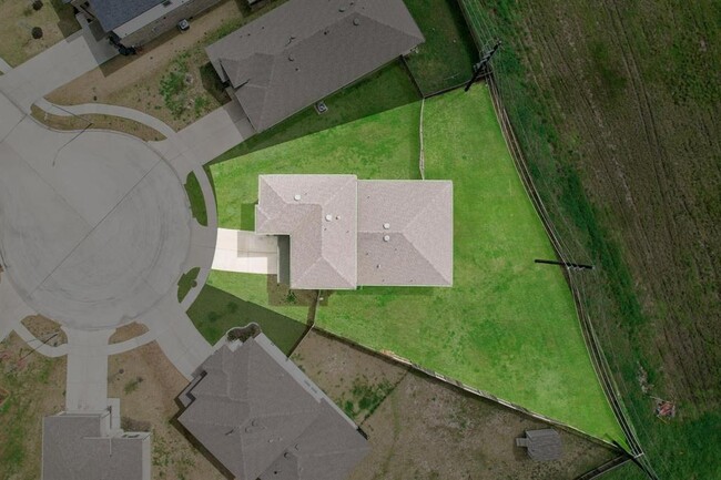 Building Photo - 14506 Rain Tree Dr