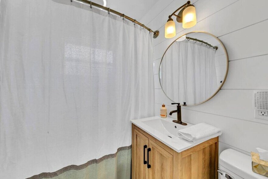 Building Photo - 281 Bryn Athyn Blvd