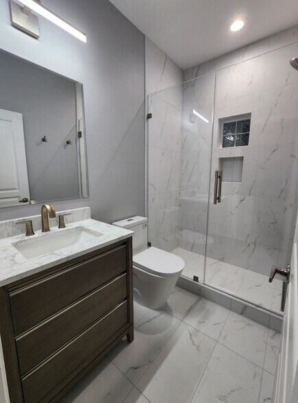 Building Photo - 320 Old Hickory Blvd