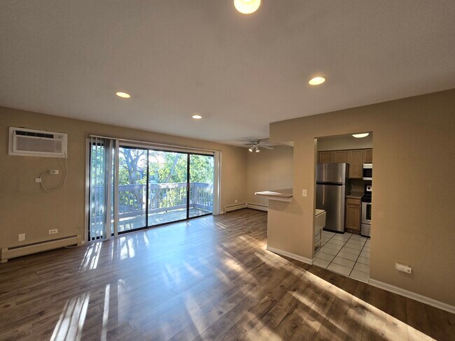 Building Photo - 229 W Ct of Shorewood