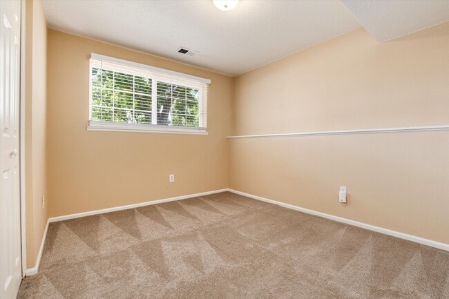 Building Photo - 2608 S Cimarron St