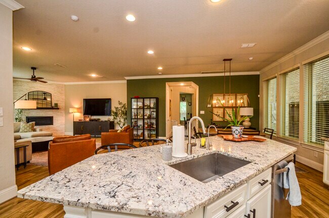 Building Photo - 3407 Mapleshire Dr