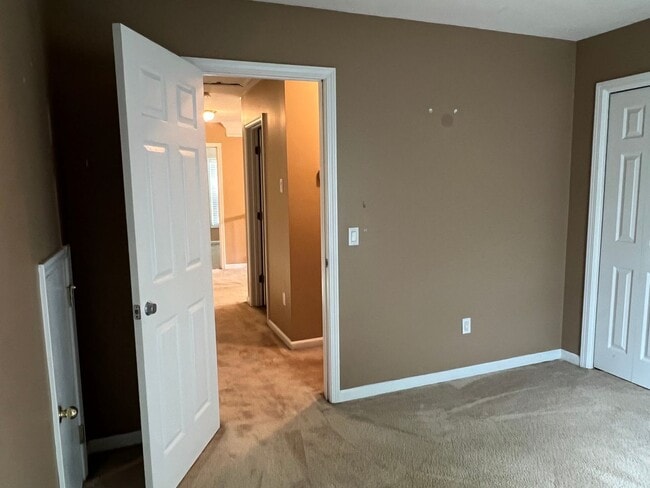 Building Photo - Nice Home in Pinecrest!