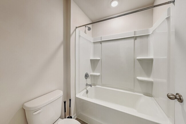 Building Photo - 5301 Ennisworth Ln