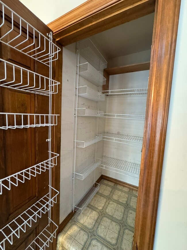 Building Photo - 651 Aldrich Rd