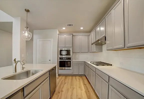 Building Photo - 387 Borchers Blvd