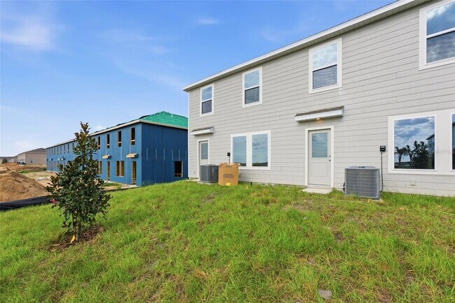 Building Photo - 1557 Plank Pl