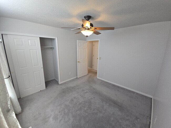 Building Photo - 1361 N 325 E