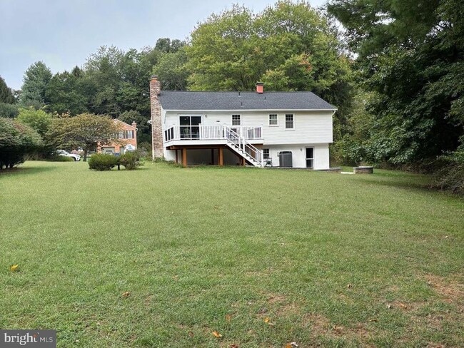 Building Photo - 10038 Chatelaine Cir