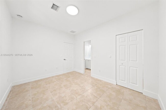 Building Photo - 145 NE 60th St