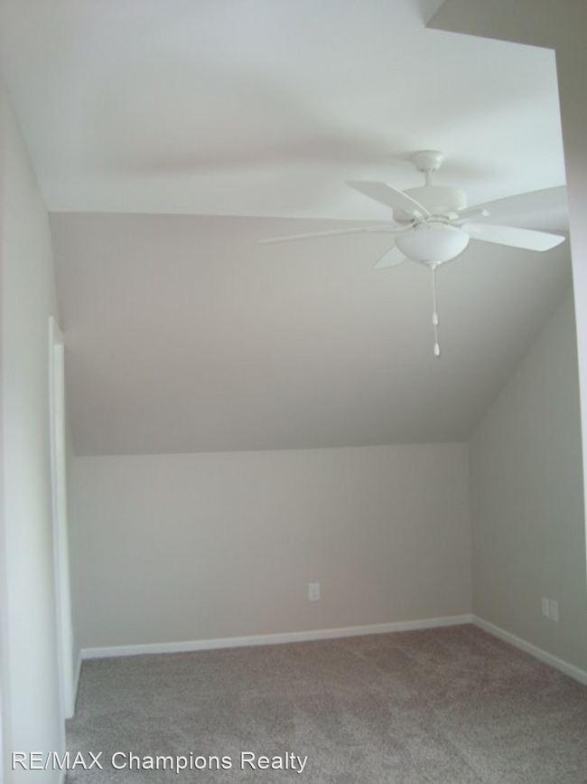 Building Photo - 3 br, 2 bath House - 3325 Hal's Way