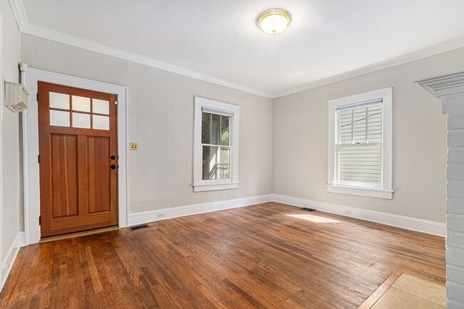 Building Photo - 2 bdrm, 2 bath home in Grant Park