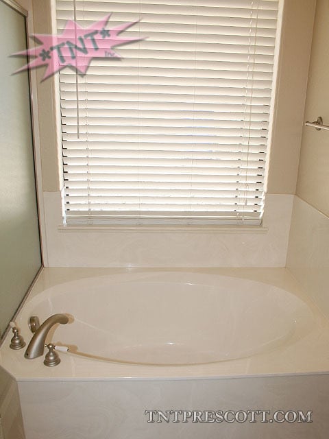 Building Photo - House in Willow Hills HOA