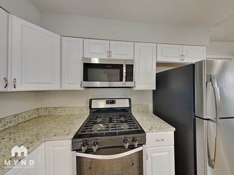 Building Photo - 1165 Hart Ave