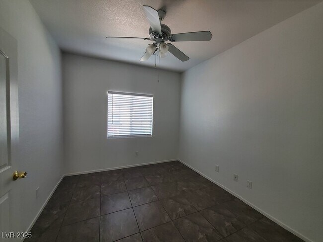 Building Photo - 2461 Belt Buckley Dr