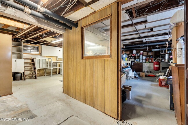 Building Photo - 501 Cable Ave