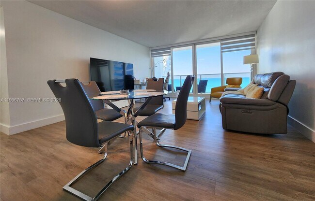 Building Photo - 3505 S Ocean Dr