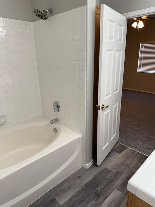 Building Photo - 2-BEDROOM, COND IN LAS VEGAS