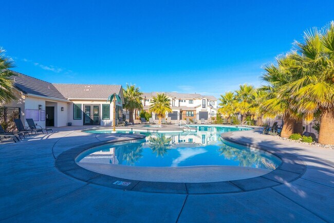 Building Photo - Flexible lease options! Spacious Townhome in Washington