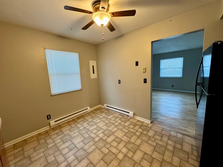 Building Photo - 4221 Watson Ave