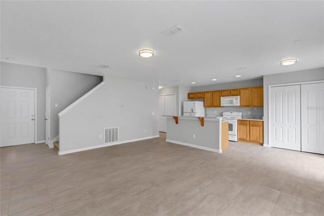 Building Photo - 2040 Portcastle Cir