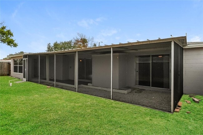 Building Photo - 3452 Brookfield Dr