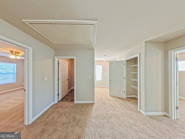 Building Photo - 182 Daisy Cir