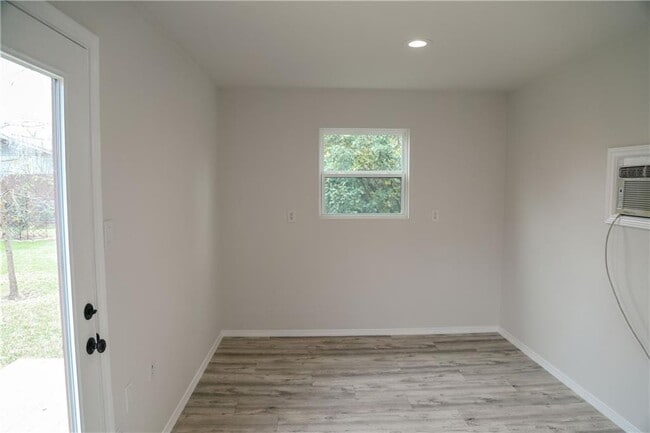 Building Photo - 8402 Stillwood Ln