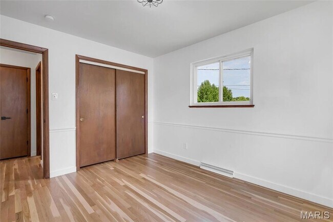 Building Photo - 524 Cheryl Ann Dr