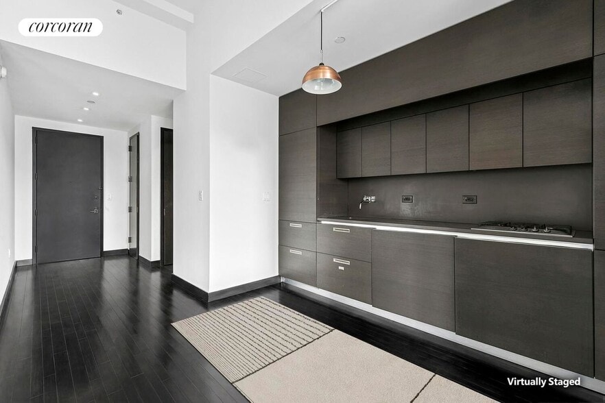 Building Photo - 18-20 Pine St