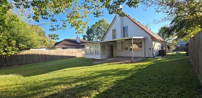 Building Photo - 11527 Chickwood Dr