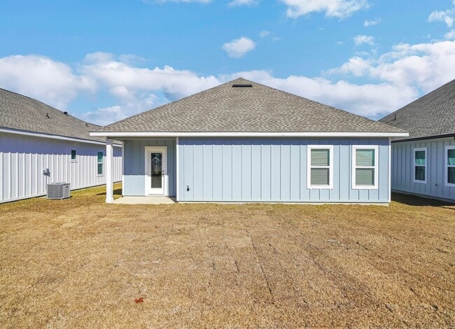 Building Photo - 4bed/2bath Craftsman home in Crestview