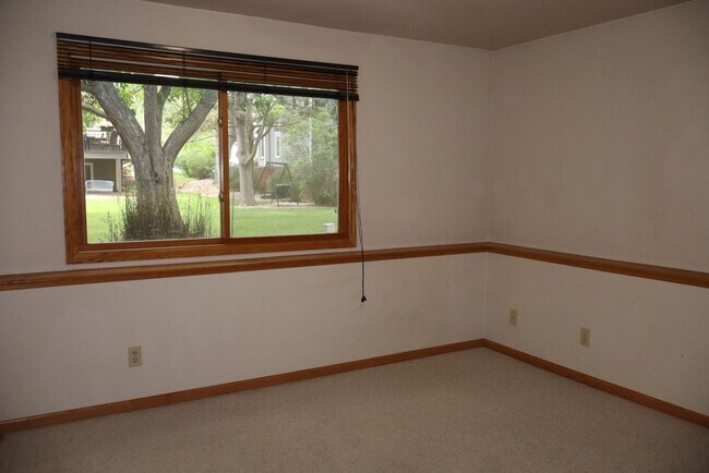 Building Photo - Room to Grow – 4 Bedrooms + Finished Basement