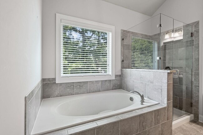 Building Photo - 2750 Vinings Orchard Cir SE