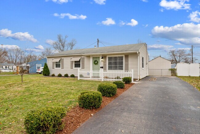 Building Photo - 4554 Moraine Ave