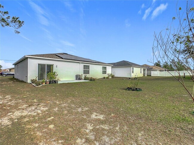 Building Photo - 208 Goldenrod Ln