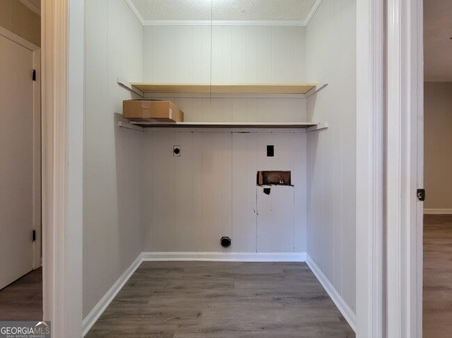 Building Photo - 354 Emily Cir