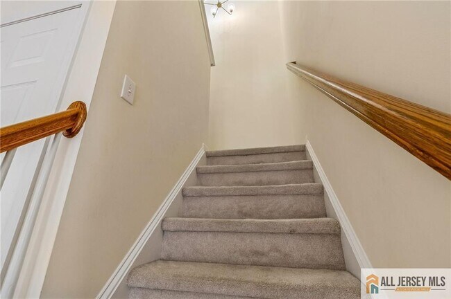 Building Photo - 14 Caleb Ln